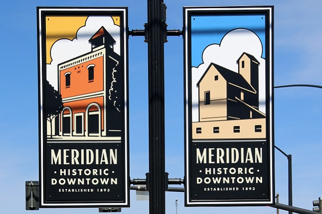 Historic Downtown Meridian signs