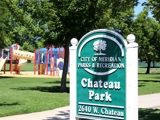 Chateau Park Sign