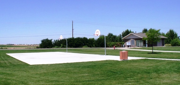 basketball court at Bear Creek Park