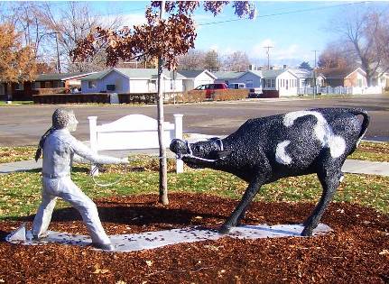 sculpture at Centennial Park