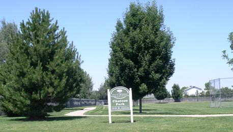 walking path at Chateau Park