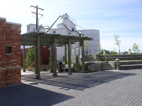 shaded pavilion at City Hall Plaza