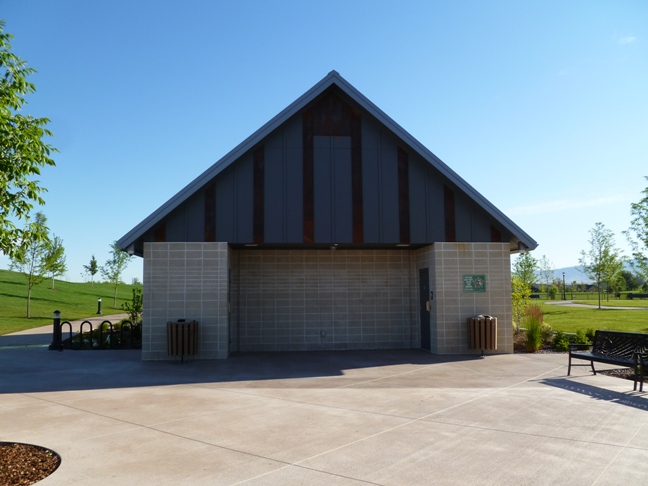 restroom building at Julius M. Kleiner Memorial Park