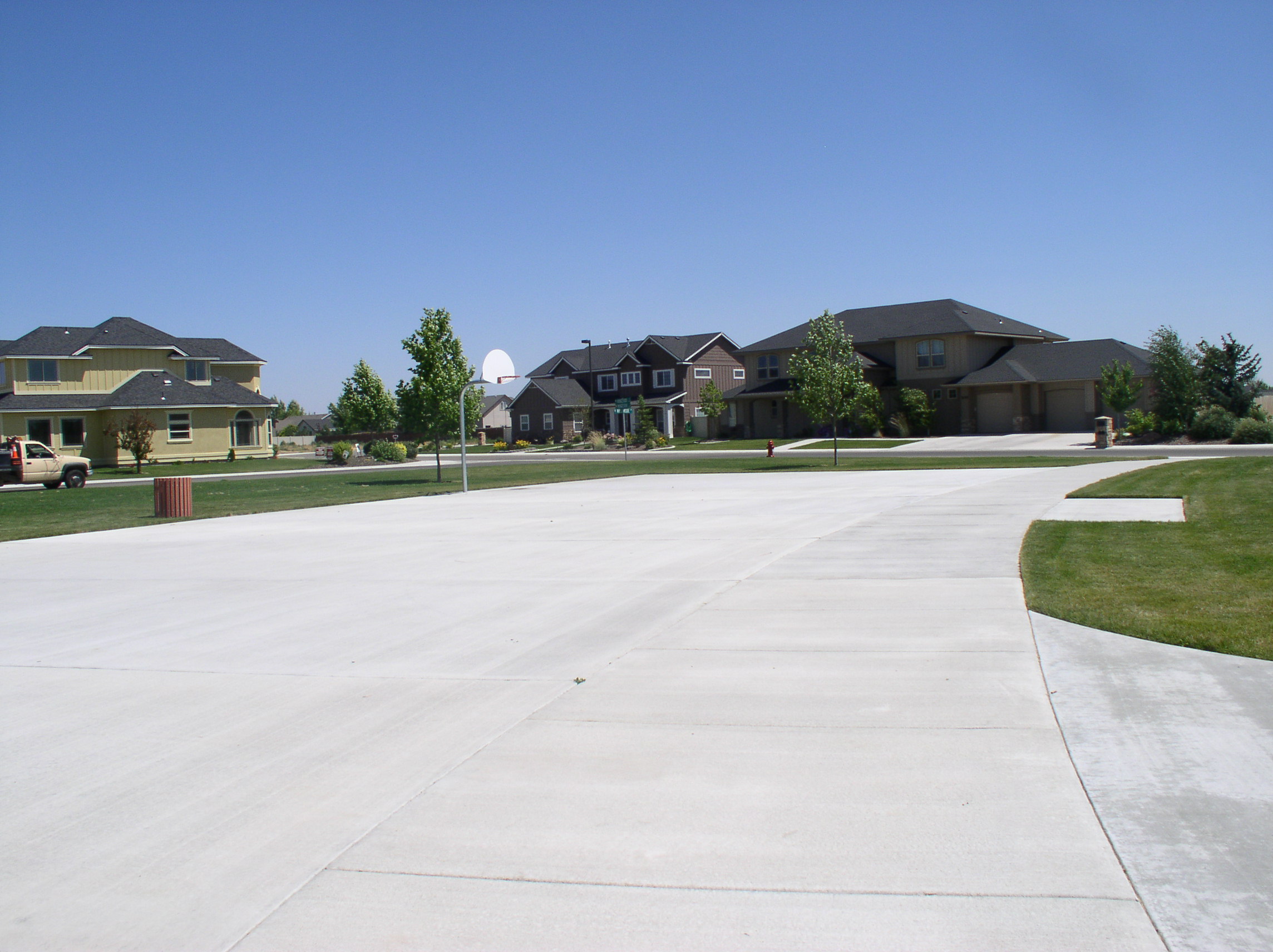 basketball court at Seasons Park